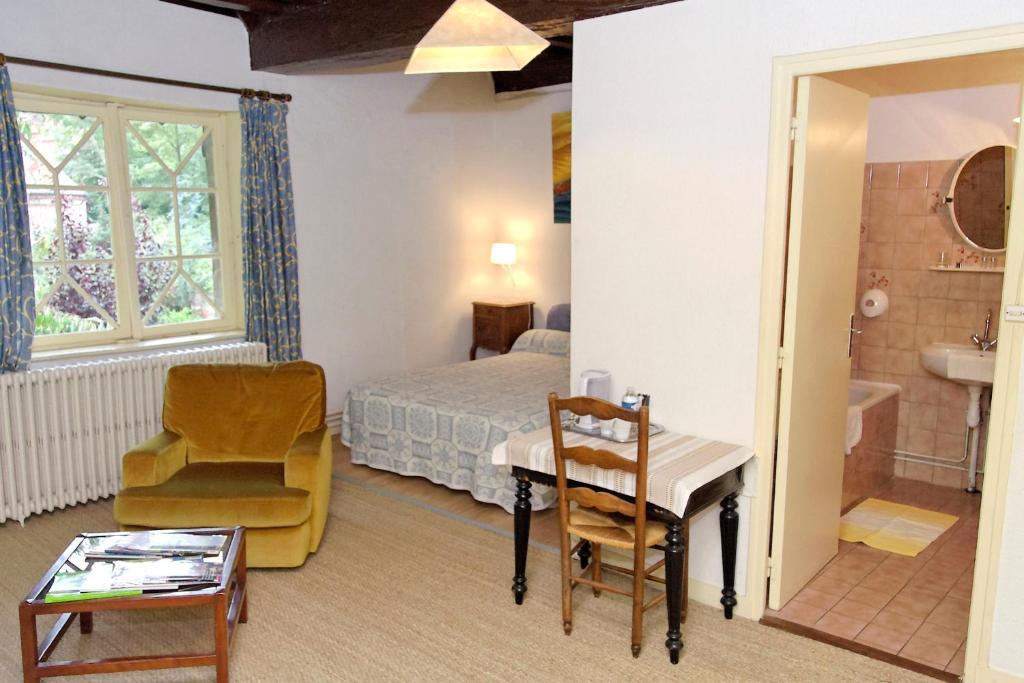 Arques-la-Bataille Auberge Du Manoir D'Archelles الغرفة الصورة